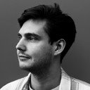 Mathieu Moës als Self