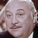 Pierre Gualdi als Restaurant boss (uncredited)