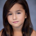 Calliah Sophie Estrada als Chloe Baxter