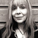 Charlie Dore als Susan Barrington