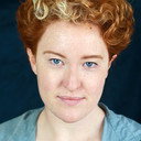 Madi O'Carroll als Lesbian Line Volunteer