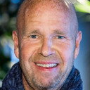 Lasse Kronér als Self