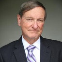 Kenneth Dickason als Funeral Attendee