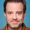 Chad Cox als Kevin Lane