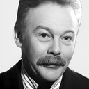 René-Jean Chauffard als Inspector guarding Raoul