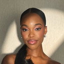 Shanel Bailey als Hazel