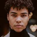 Aaron De Groeve als Tuur