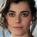 Marjorie de Larquier als France 3 reporter