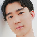 大槻丈一郎 als Baseball commentator (voice)