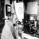 Lee De Forest als Self - Objects to Quality of Radio Programming (archive footage)