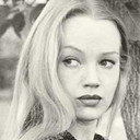 Елена Попова als A Woman in the Door