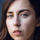 Aisling Kearns als Nicola