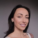 Daniela Rene Fink als Tattoo Artist