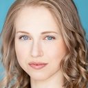 Michelle Ellen Jones als Alina