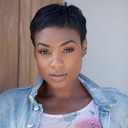 Patrice Covington als Dr. Naomi Samuels-Worth