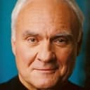 Kenneth Welsh als William Kunstler