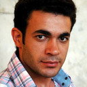 Elnar Qarayev als Kapitan