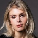 Alina Tomnikov als 