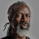 Mamadou Ba als Miłosz's Father