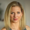 Jilena Cori als Mrs. Person