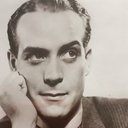Barry K. Barnes als Dr. Georges Marechal