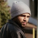 Oliver Martin als Carlos Apareo