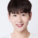 崔雨鑫 als Fang Zhijing