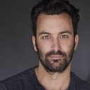 Adam King als Adam