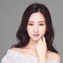 代文雯 als Luo Xi