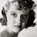 Bette Davis als Julie Marsden