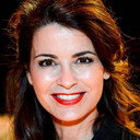 Caroline de Bruijn als Don's mother