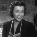 Lolita De Silva als Lady in waiting