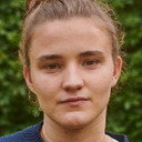 Tessa Van den Broeck als Julie