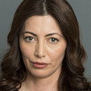 Ayla Baki als Emriye Varoğlu