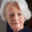 Lore Stefanek als Anneliese Deckert