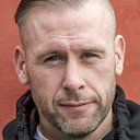 Liam O'Connor als Tango the Barhunk (stemme)