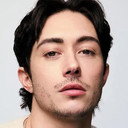 Jordan Gonzalez als Artie