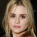 Alison Lohman als Angela