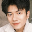 张帆 als Chen Jiaxin