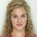 Bethany DeZelle als Court Clerk