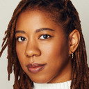 Krystel McNeil als Joan Myers