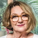 Rosane Gofman als Dona Adelaide