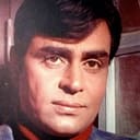 Rajendra Kumar als Mahesh Kapoor (as Rajinder Kumar)