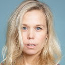 Helena Lewin als Elena