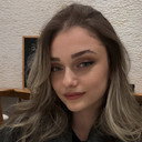 Naz Günay als Akça Koçari