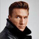 Руслан Асанов als Gulnara's dad