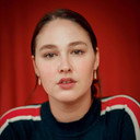 Alice Wallis als Nelly (voice)