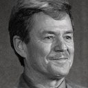 Eddie Axberg als Johan Strand (uncredited)