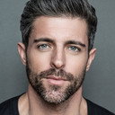 Matt Trudeau als Austin Turner