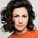 Eva Meckbach als Nadine Keller